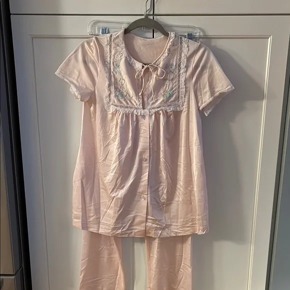 Vintage nylon pale peach pajama set, black slip and cream slip size S - Picture 8 of 13